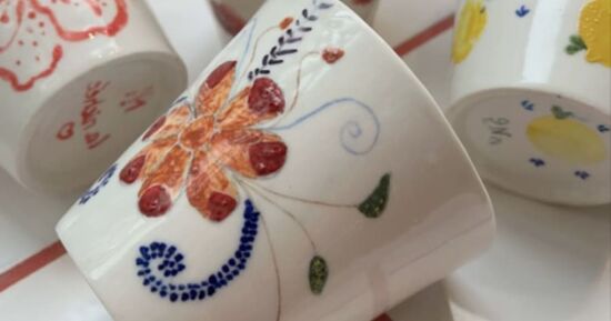 Atelier d&eacute;coration sur porcelaine &agrave; Limoges (87)