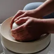 Atelier découverte du tournage en céramique à Augan (56)