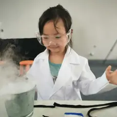 Atelier découvertes & expériences scientifiques 18 mois-10 ans à Rosny-sous-Bois (93)