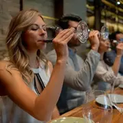 Atelier dégustation de vins du monde à Paris
