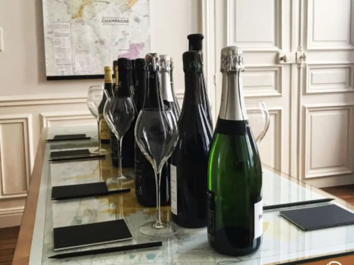 Atelier dégustation & initiation au Champagne à Reims (51)