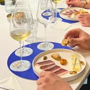 Atelier dégustation vins de Bordeaux avec accords mets raffinés