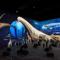 On se sent tout petit à côté des géants du Crétacé &copy; Justin Sutcliffe