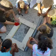 Atelier des p'tits curieux Fabrique une cabane à hérisson