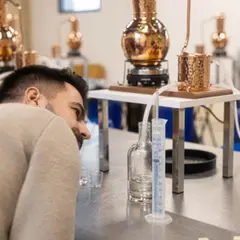 Atelier distillation de gin à Roiffé (86)