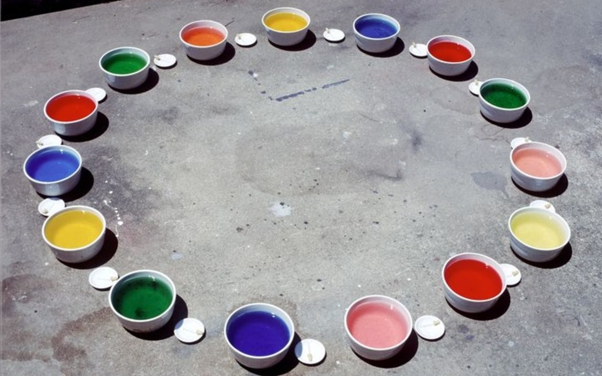 Roda dos Prazeres (Wheel of Pleasures), 1967, porcelain vessels, droppers, distilled water, flavorings, and food coloring. Courtesy the Met Breuer, New York. Photo Paula Pape.