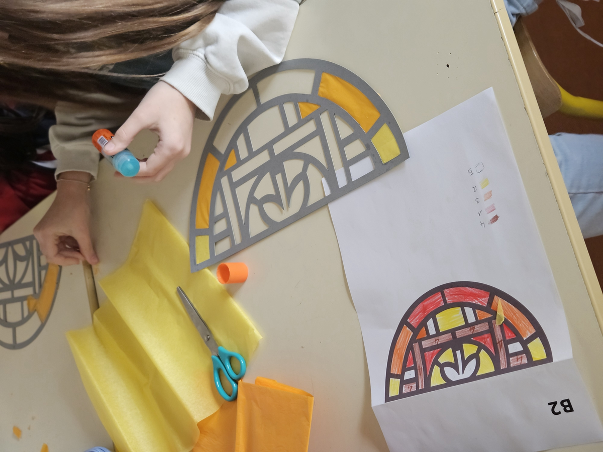 Atelier enfant 4-6 ans : Mon vitrail coloré