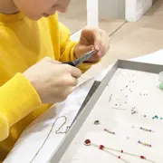 Atelier enfant création de bijoux à Paris 16ème