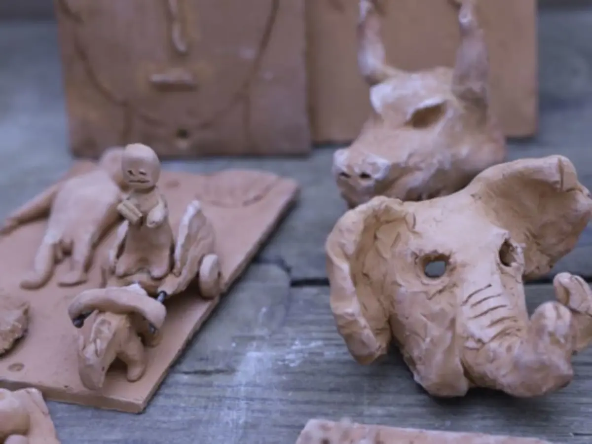 Atelier enfant Modelage en terre à Paris 10ème