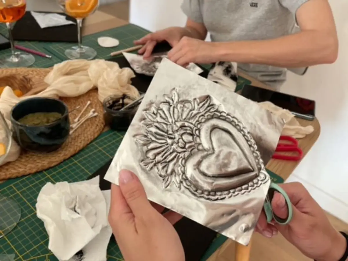 Atelier Ex Voto en métal repoussé à Paris 11ème