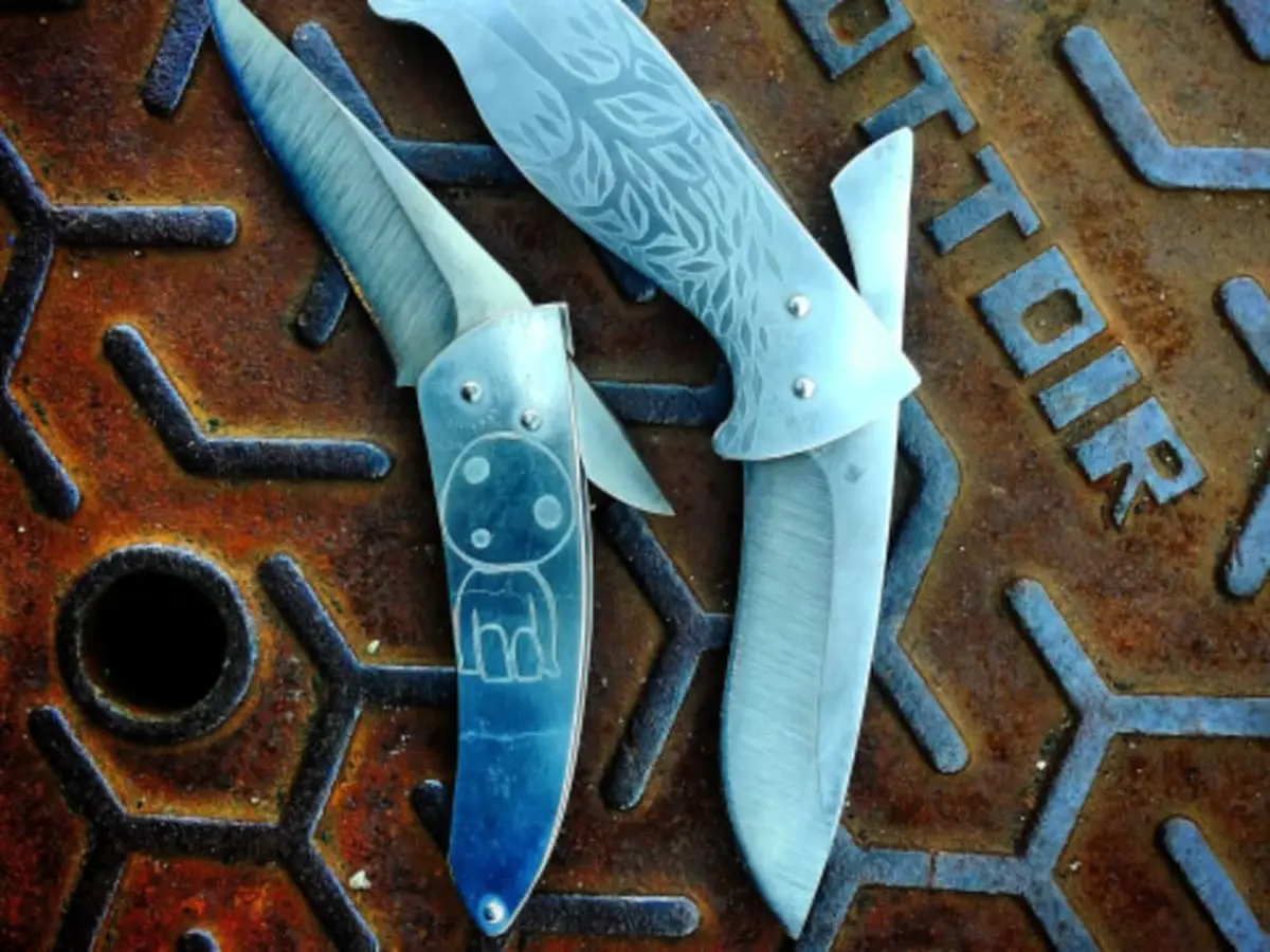 Atelier fabrication d'un couteau en inox à Cluses (74)