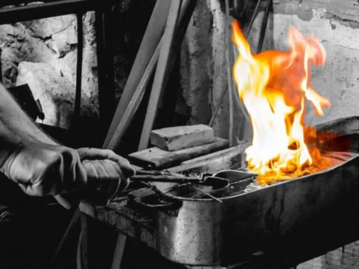 Atelier fabrication d&rsquo;un couteau personnalis&eacute; sur 2 jours &agrave; Clermont (40)