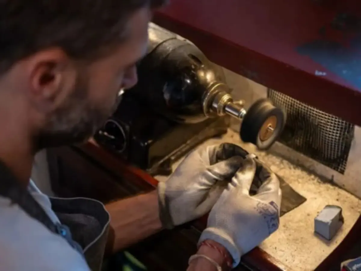 Atelier fabrication d'une bague en argent à Toulouse (31)