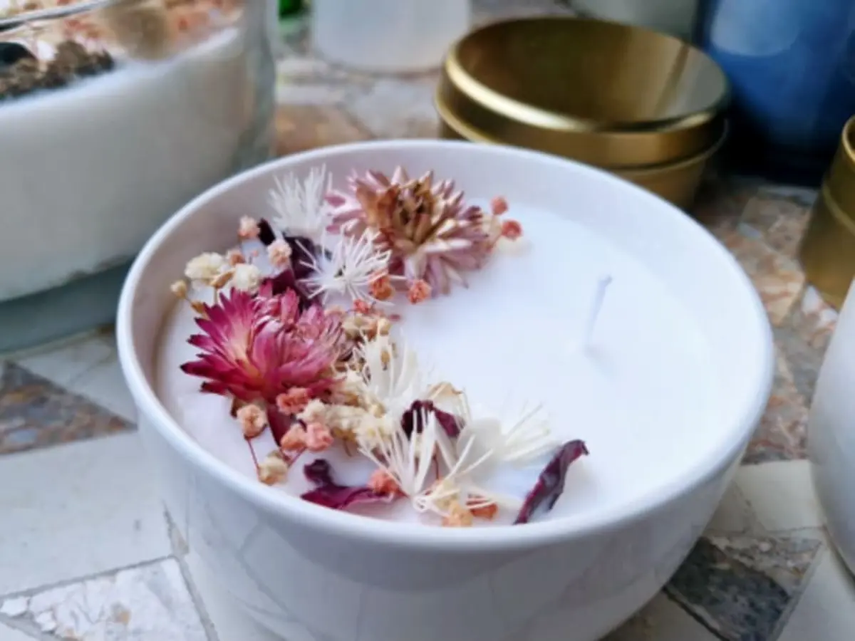 Atelier fabrication de bougie fleurie à Marignane (13)