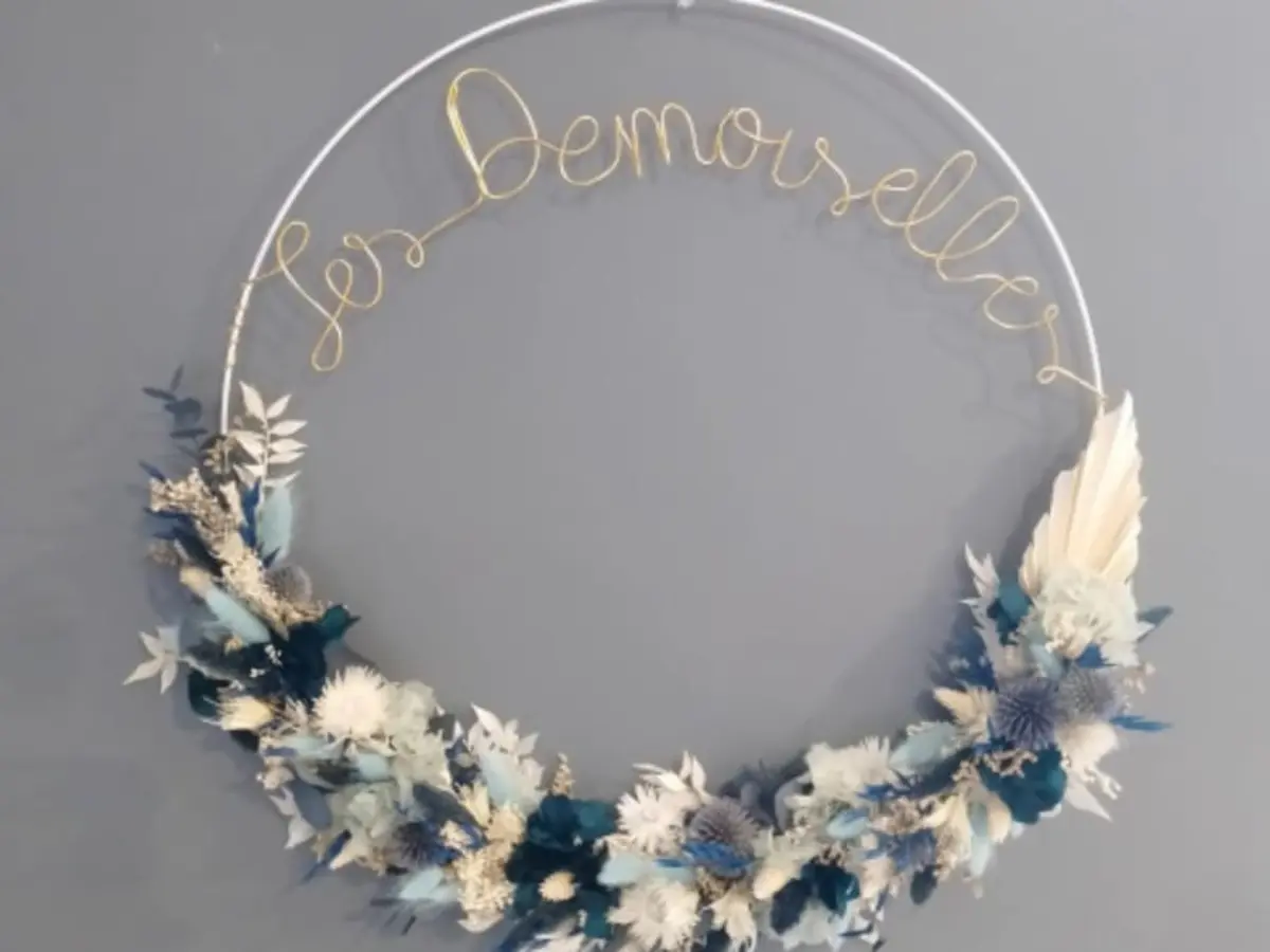 Atelier fabrication de couronne en fleurs séchées à Quimper