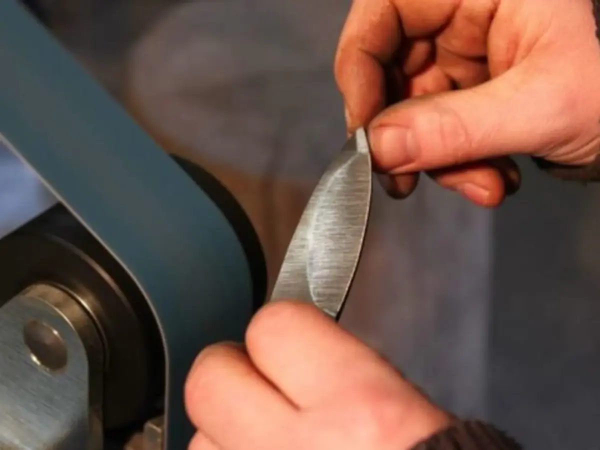 Atelier fabrication de couteau à Saint-Sulpice (53)