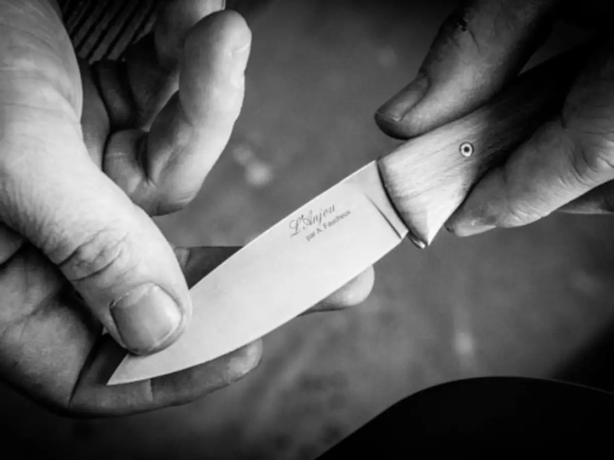 Atelier fabrication de couteau journée complète à Saint-Sulpice