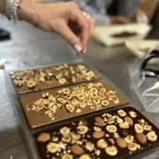Atelier fabrication de tablettes de chocolat à Nice (06)