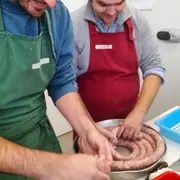 Atelier fabrication de terrines et saucisses à Fromont (77)