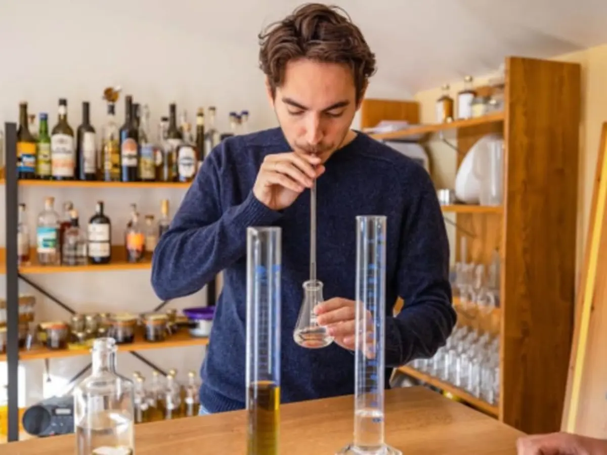 Atelier fabrication de votre Pastis à Aix-en-Provence (13)