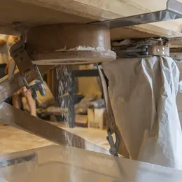 Atelier façonnage de pain au levain, au moulin de Sabathier