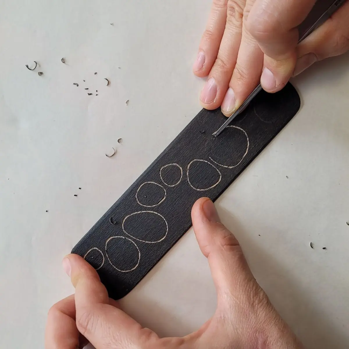 Atelier grave ton marque-page - JEMA