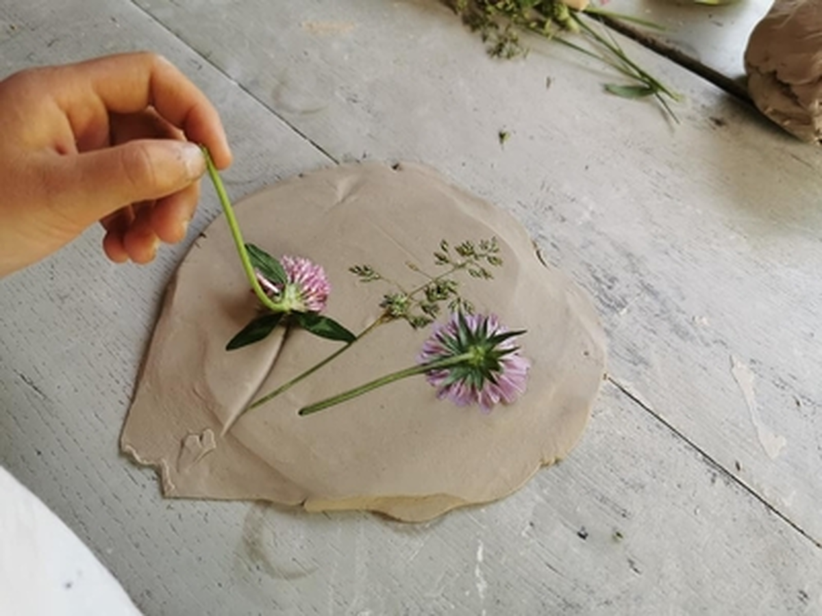 Atelier herbier suspension en argile, au musée gallo-romain