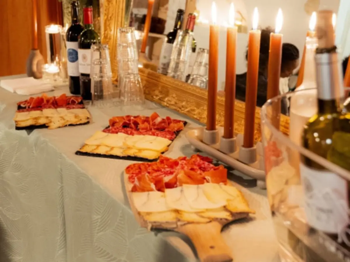 Atelier initiation à la peinture au vin rouge à Bordeaux (33)