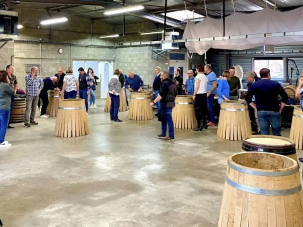 Atelier initiation à la tonnellerie près de Beaune (21)