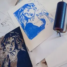Atelier Jeunes au Musée Marzelles : Linogravure & tampon personnalisé