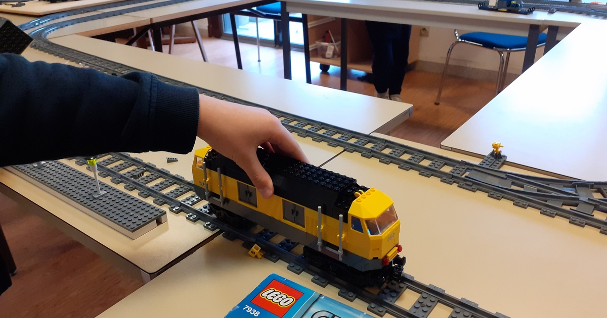 Atelier Lego trains