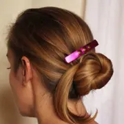 Atelier maroquinerie Barrette à cheveux cuir à Paris 19ème