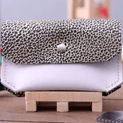 Atelier maroquinerie cousu main à Lyon (69)