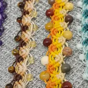Atelier micro-macramé avec perles naturelles à Bordeaux (33)