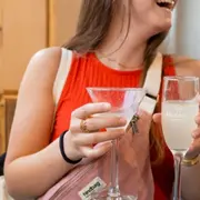 Atelier mixologie à base de champagne Velcarat à Paris 6ème