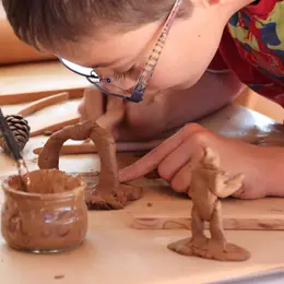 Atelier Modelage De Terre
