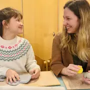 Atelier modelage parent/enfant à Paris 14ème