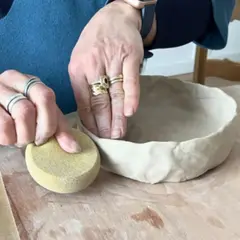 Atelier modelage sur céramique à Clarensac (30)