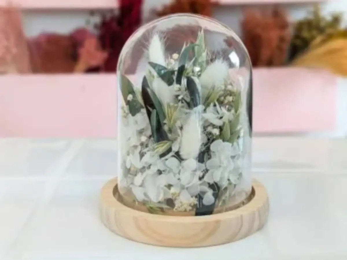 Atelier moyenne cloche de fleurs s&eacute;ch&eacute;es &agrave; Nantes (44)