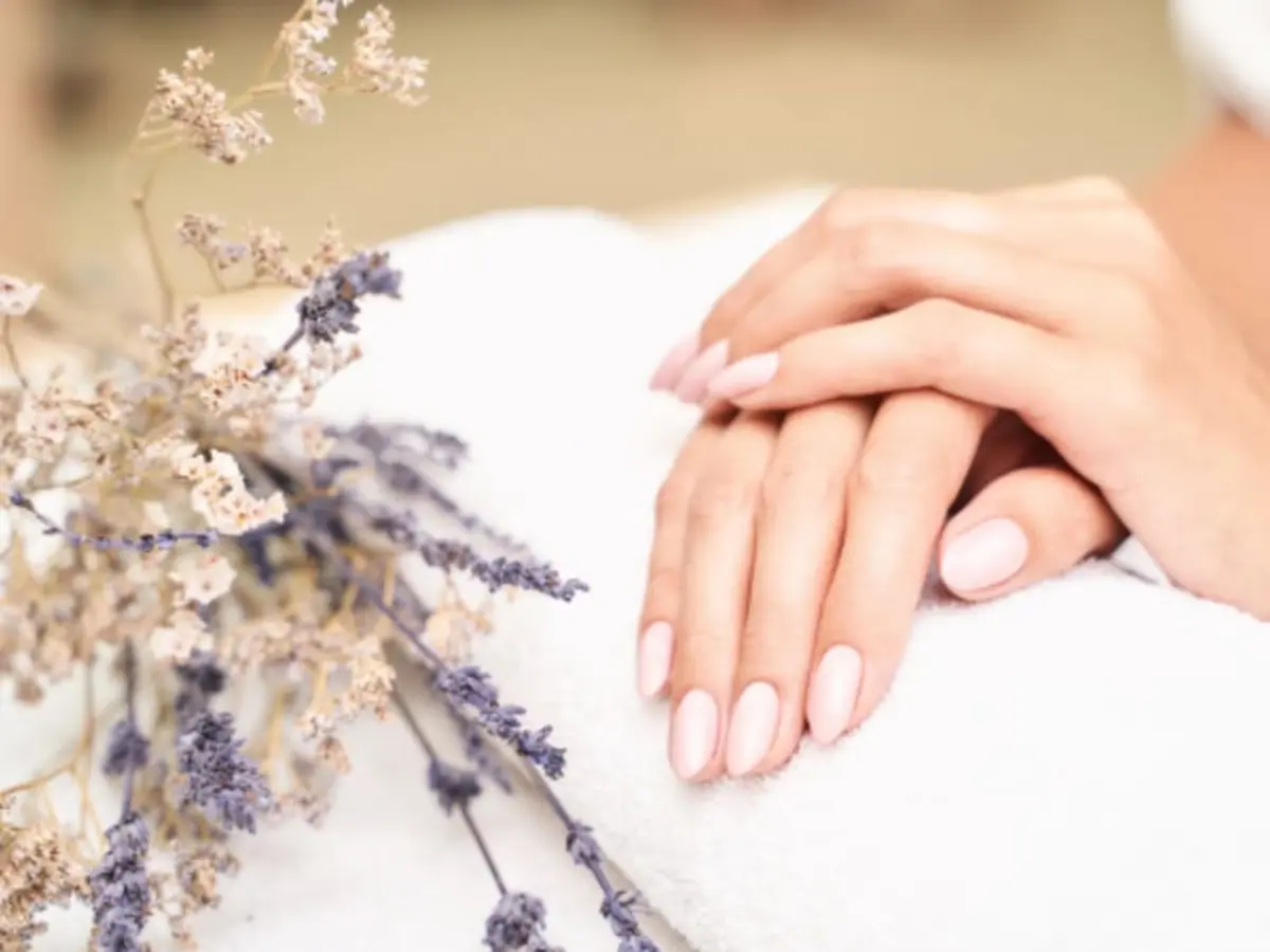 Atelier onglerie près de Marseille (13)