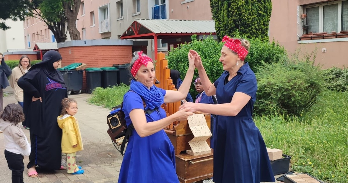 Atelier Orgue de barbarie et chansons au centre Sportif Jules Noel