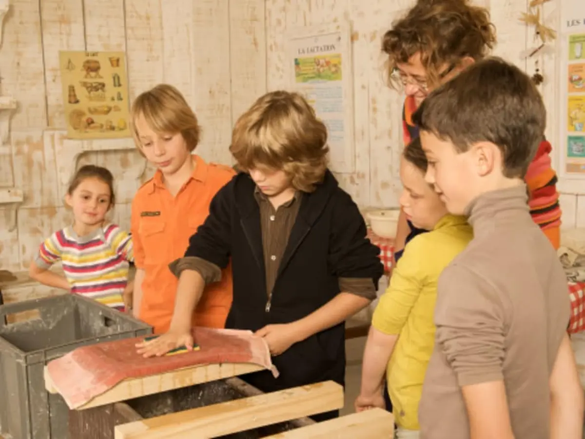 Atelier Papier & Animaux à la Ferme de Gally de St-Cyr-l'Ecole