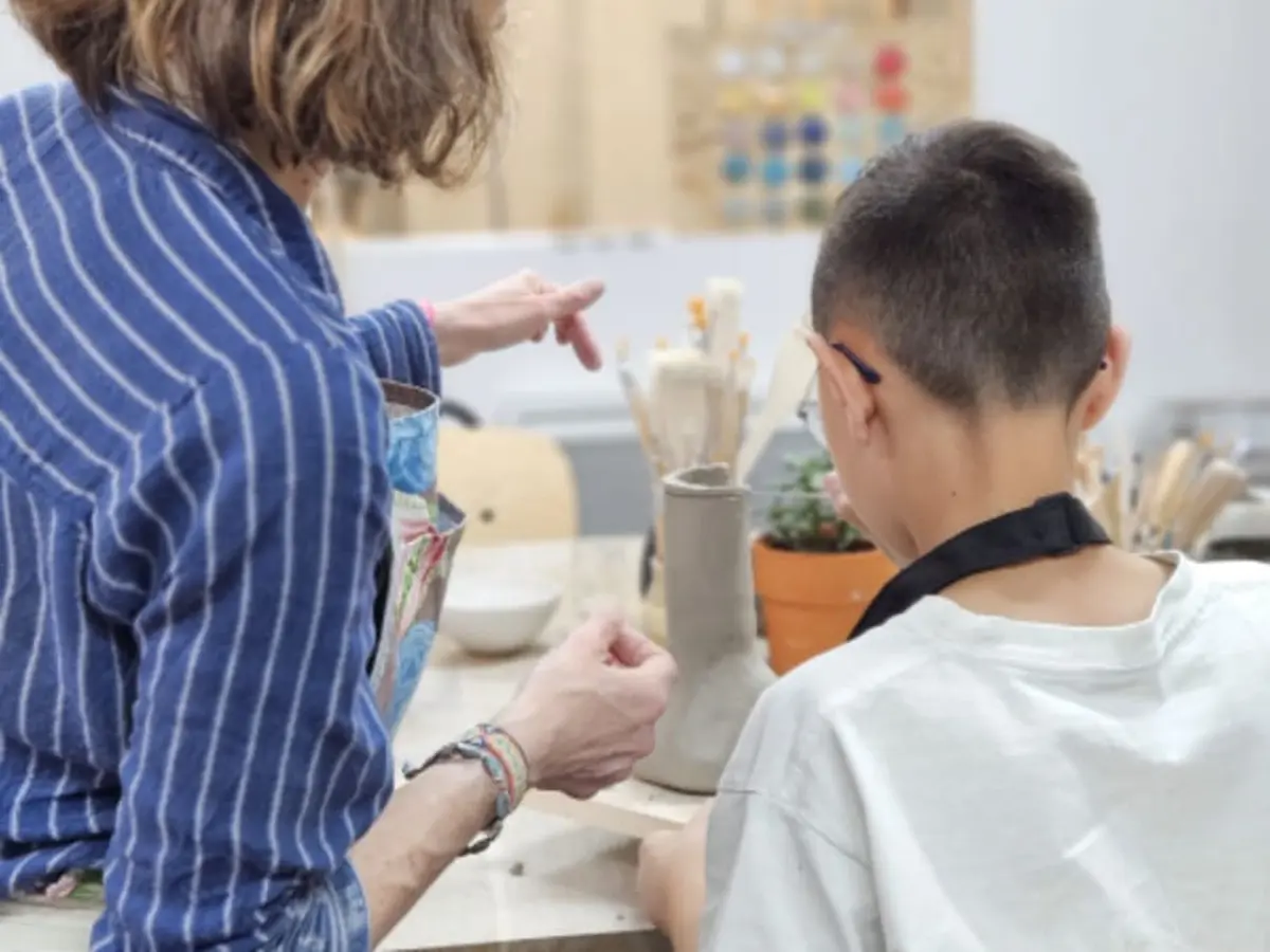 Atelier parent/enfant découverte du modelage à Clichy (92)