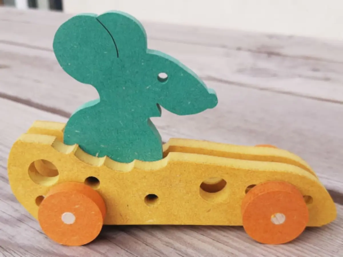 Atelier Parent/enfantLa souris supersonique en bois à Lille