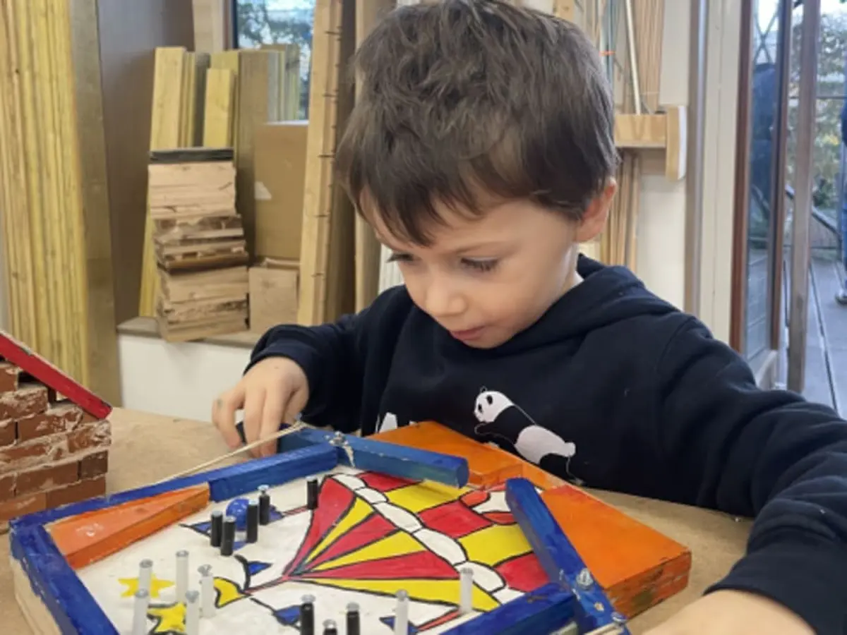 Atelier parent / enfant Le Flipper en bois à Paris 18ème