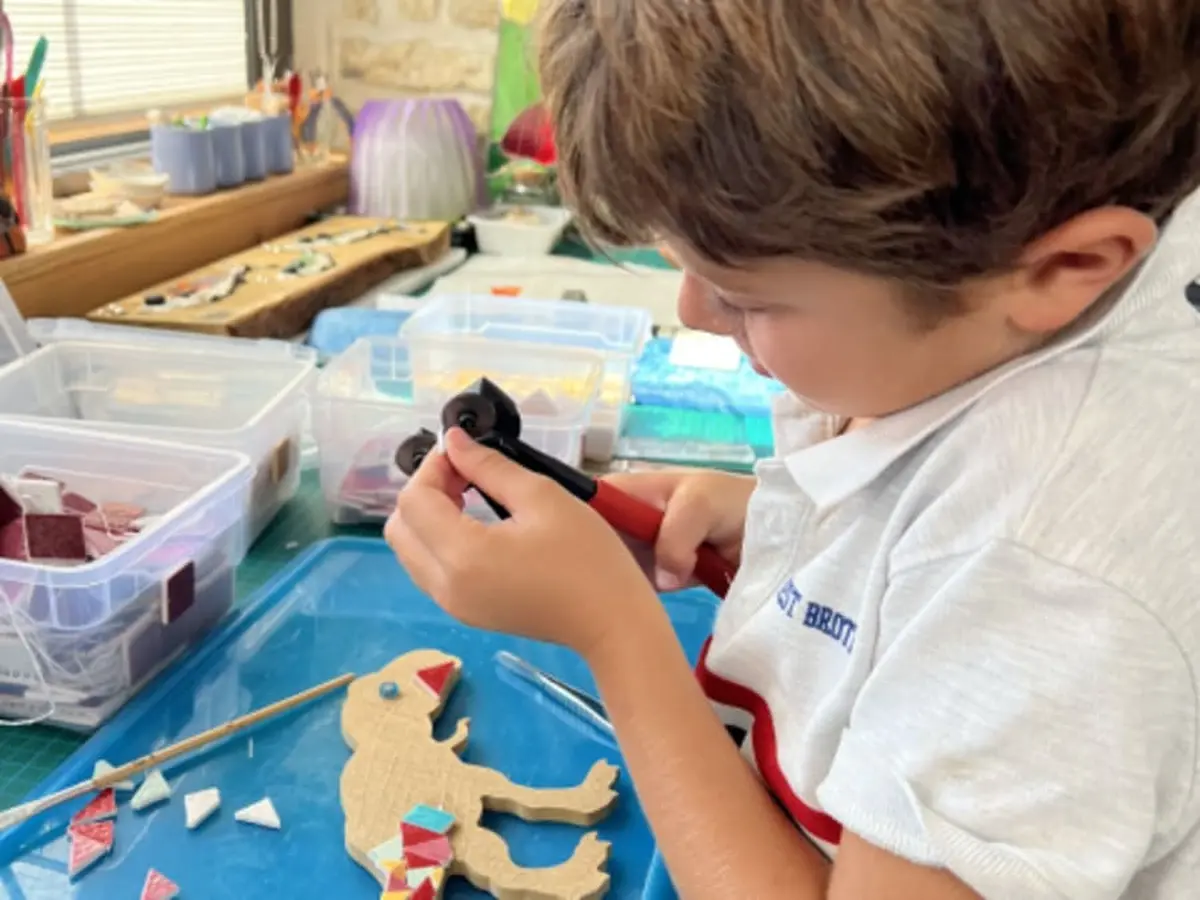 Atelier parent/enfant Mosaïque à Dolus d'Oléron (17)