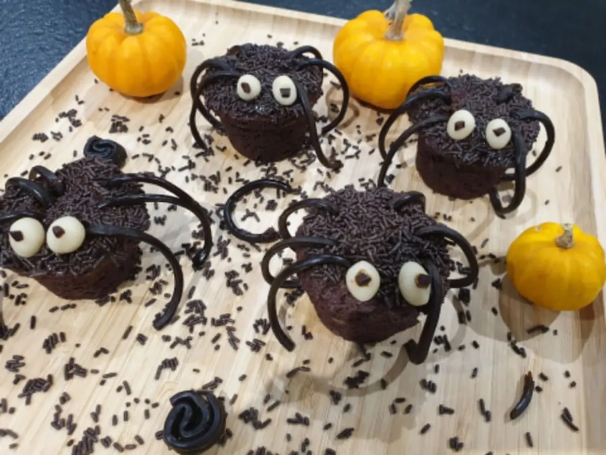Atelier pâtisserie d'Halloween Muffins araignées à l'ouest de Toulouse (31, 32)