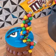 Atelier pâtisserie d'un Gravity Cake à Lorleau (27)