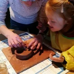 Atelier patrimoine (3-5 ans) : poterie néolithique