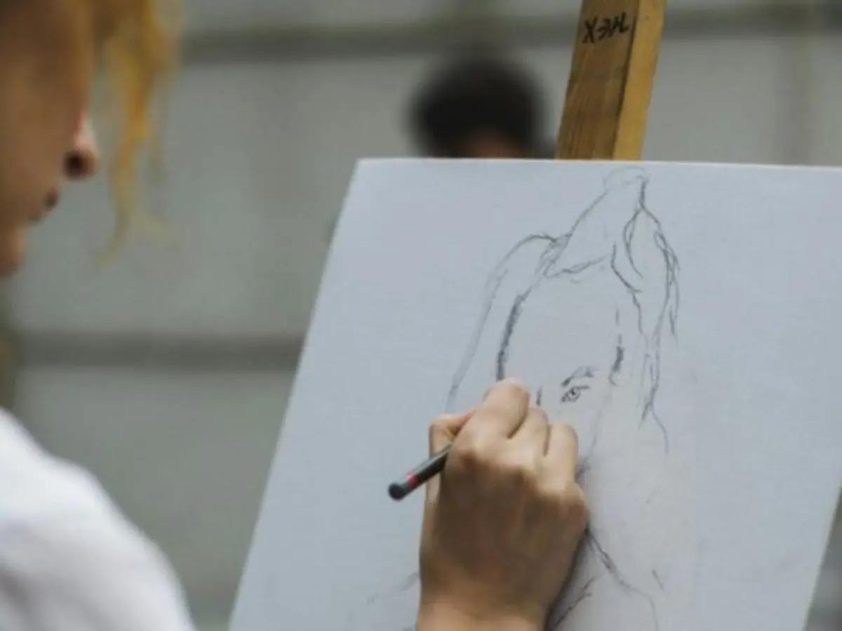 Atelier peinture, dessin ou sculpture avec un artiste à Paris